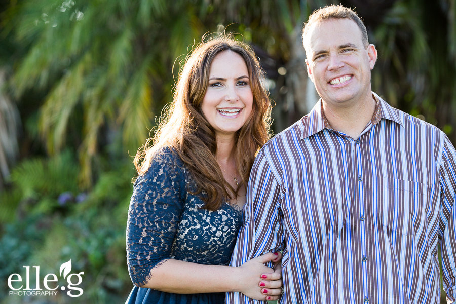 0005beach engagement photos