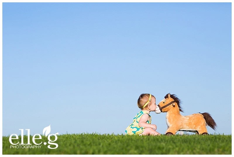 A girl and her horse | Family Photos | Vollmer Family 0012baby potraits elleGphotography1