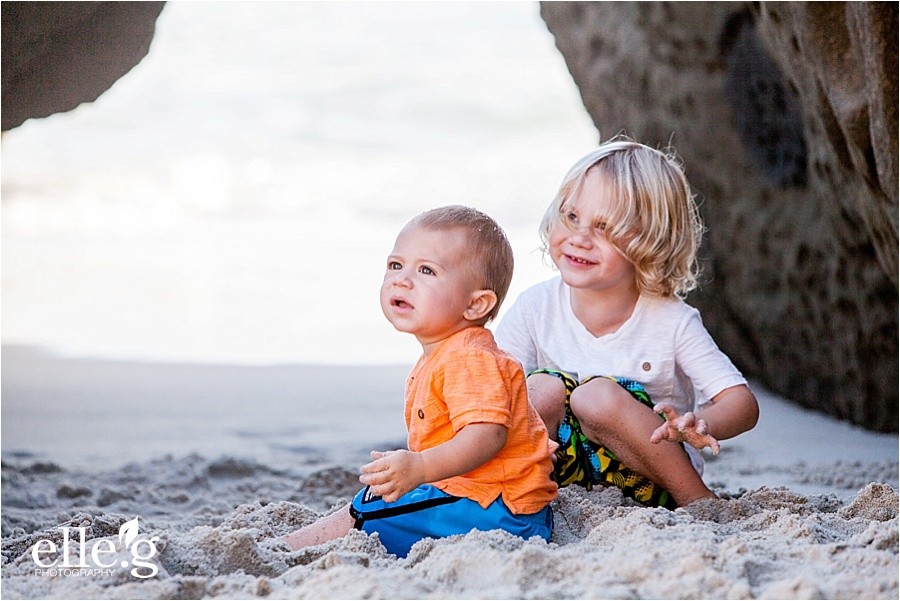 0018beach family portraits elleGphotography