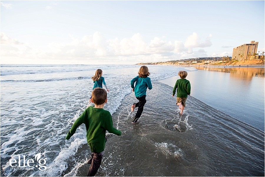 elleGphotography familyt photos on the beach 17