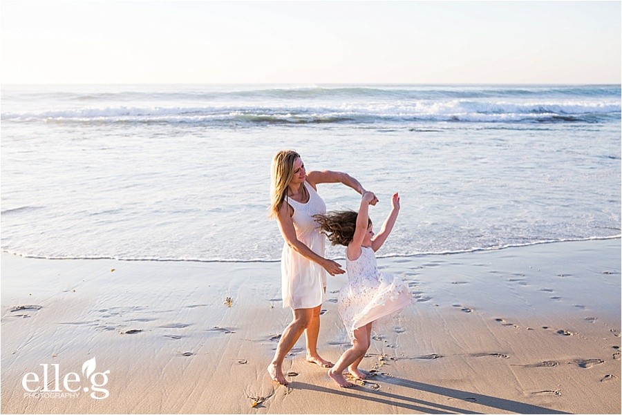 Beach lifestyle photography | La Jolla, California | Frew Family elleGphotography san diego beach photographer 19