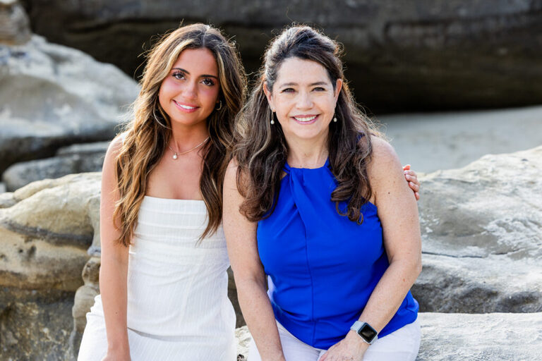 senior portraits on the beach in la jolla 9