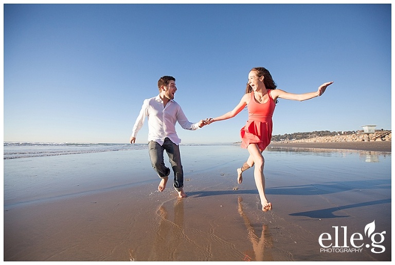 engagement photos on the beach