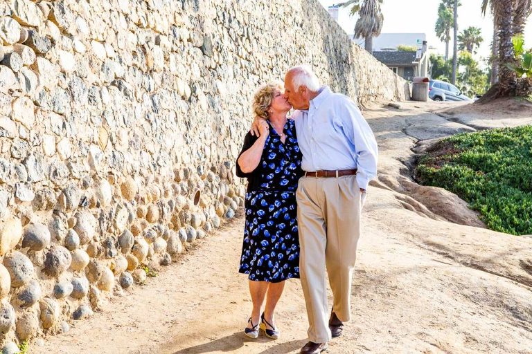 grandparents kissing