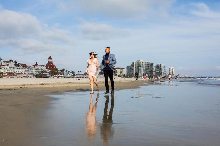 engagement photographer in San Diego | Coronado photographers