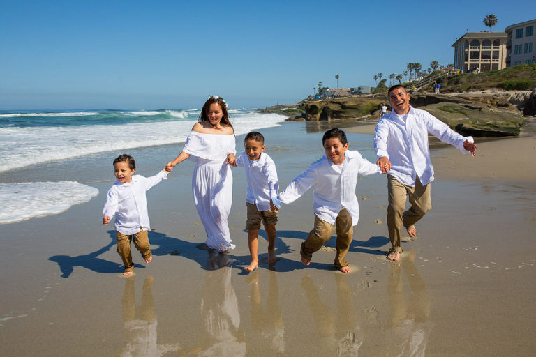 splash session la jolla beach | family portrait photographer