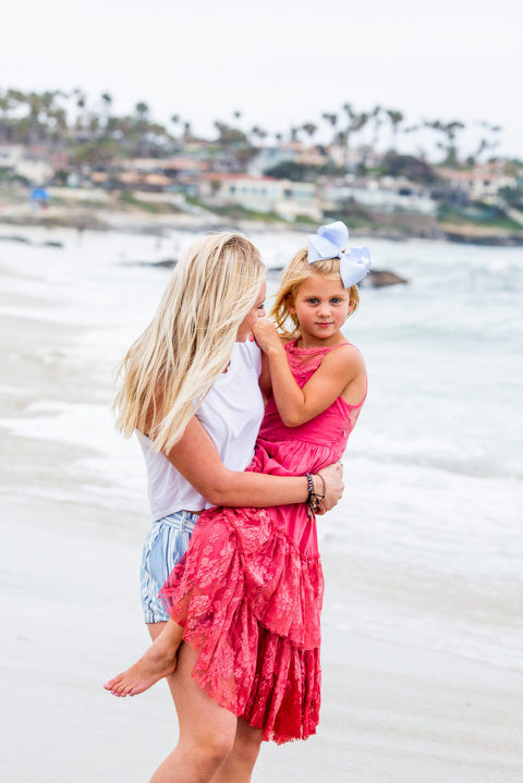 candid family photographer | la jolla beach photography