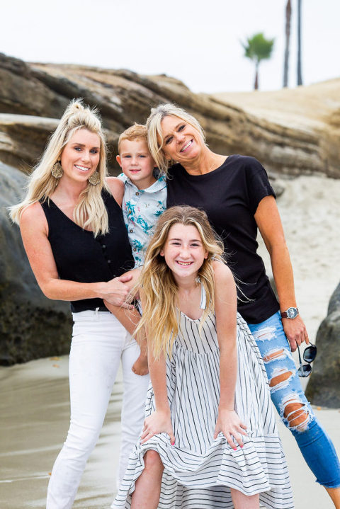 candid family photos | la jolla beach photographers