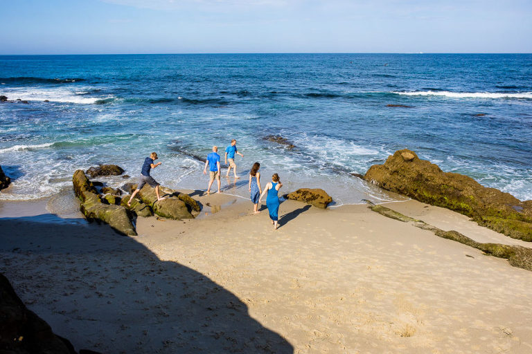vacation photos family on beach 13