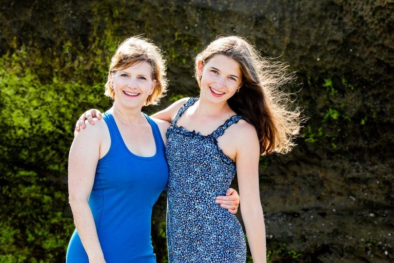 vacation photos family on beach 16