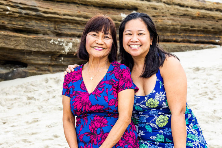 family photos on the beach 5