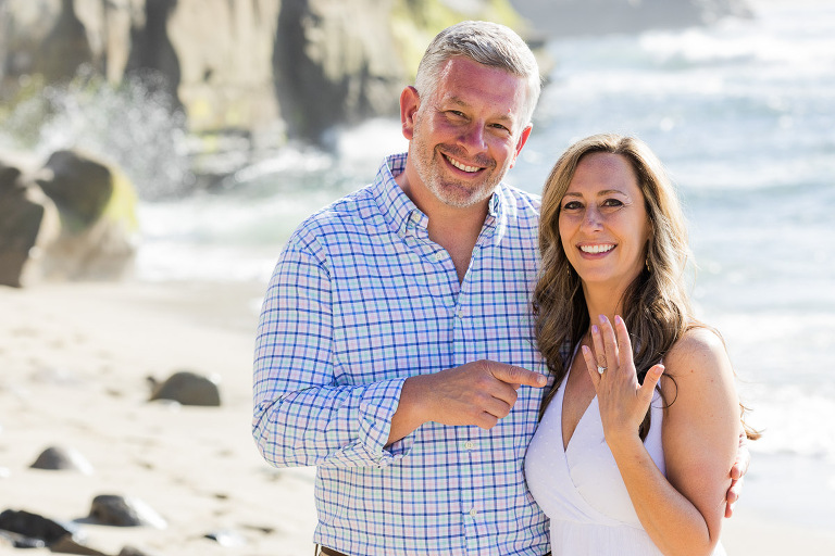surprise proposal on the beach 1