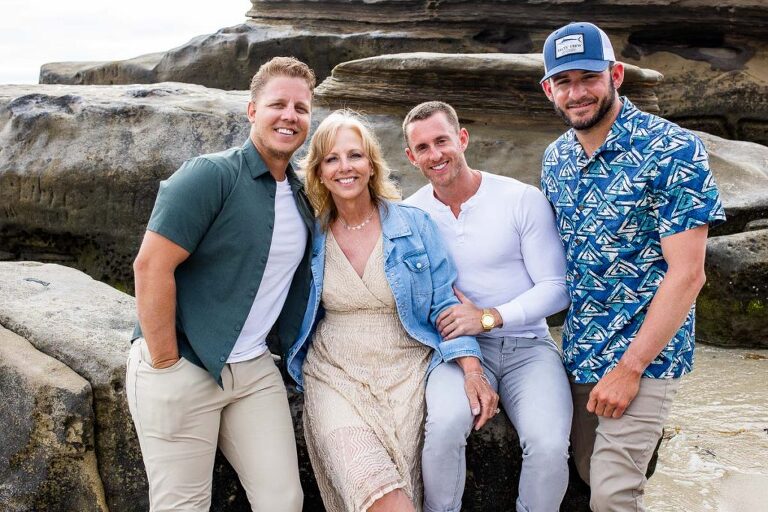 family portraits on the beach-8